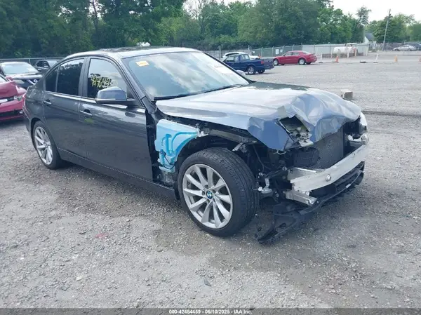 WBA8A3C55JA358857 2018 BMW 3ER - Image 1