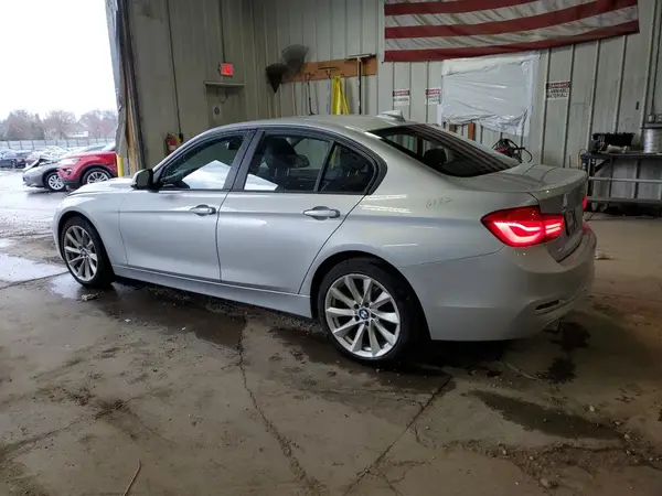 WBA8A3C55JA494504 2018 BMW 3ER - Image 2