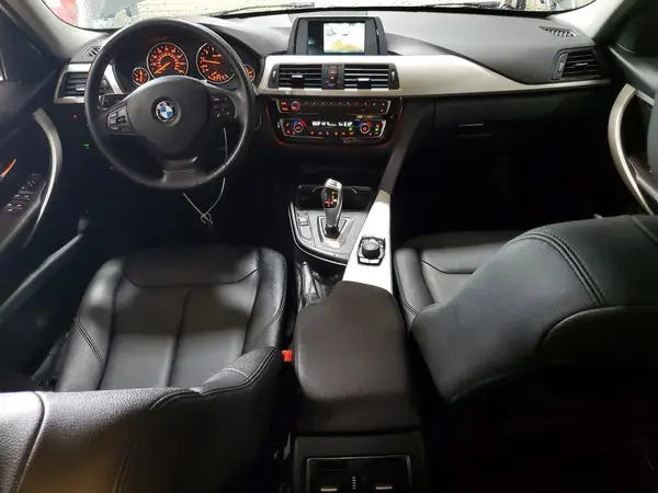 WBA8A3C55JA495328 2018 BMW 3ER - Image 8