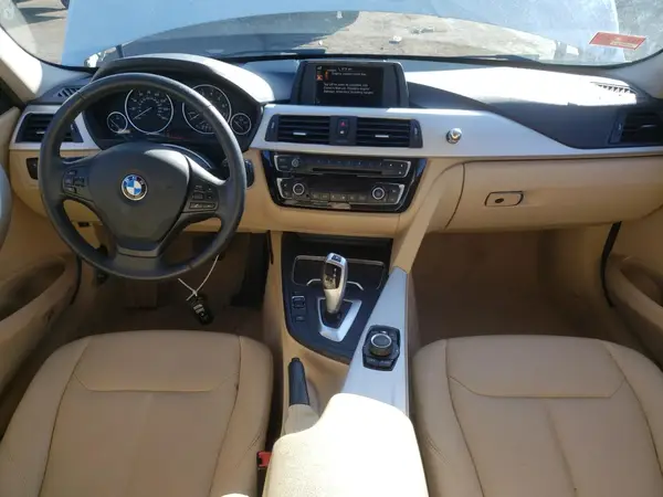 WBA8A3C56GK552011 2016 BMW 3ER - Image 8