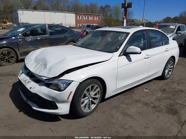 WBA8A3C56HK691122 2017 BMW 3ER - Image 2