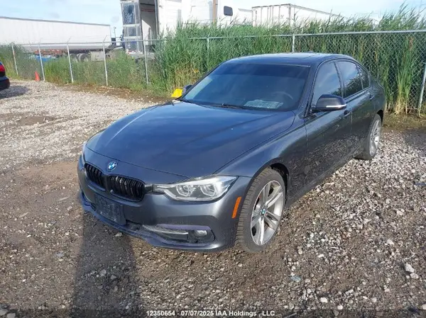 WBA8A3C56HK691380 2017 BMW 3ER - Image 2