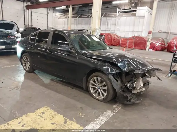WBA8A3C56HK691394 2017 BMW 3ER - Image 1