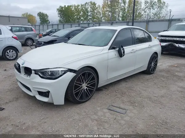 WBA8A3C56HK691685 2017 BMW 3ER - Image 2