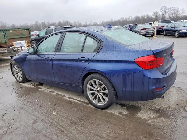 WBA8A3C56JA358737 2018 BMW 3ER - Image 2