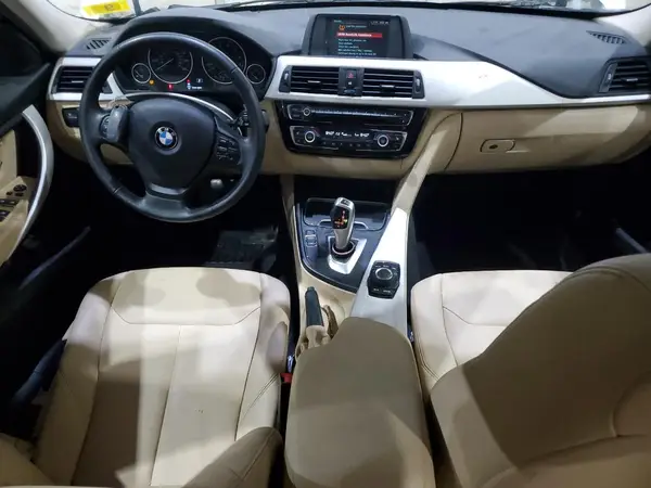 WBA8A3C56JA489635 2018 BMW 3ER - Image 8