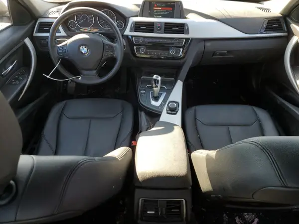 WBA8A3C56JA495046 2018 BMW 3ER - Image 8