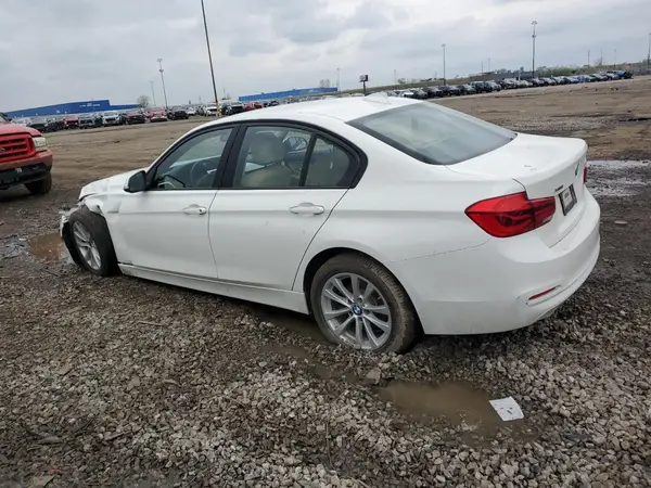 WBA8A3C56JA505154 2018 BMW 3ER - Image 2