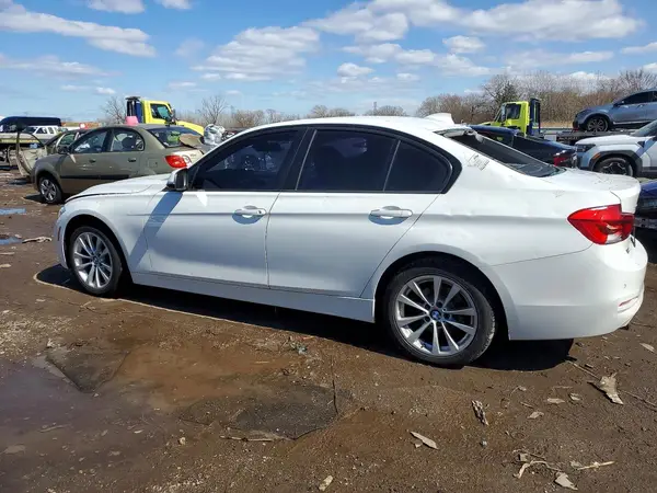 WBA8A3C57GK689622 2016 BMW 3ER - Image 2