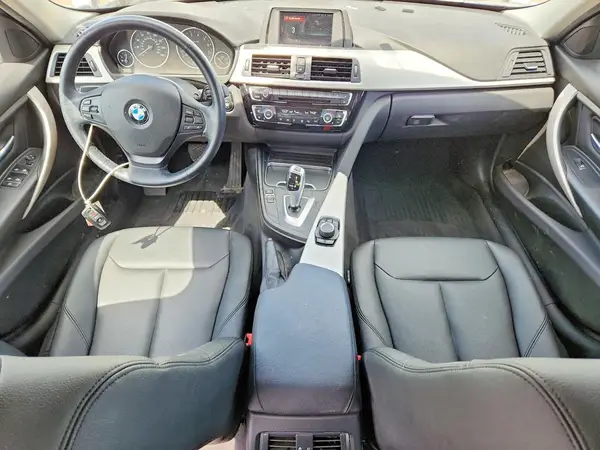 WBA8A3C57JA486923 2018 BMW 3ER - Image 8