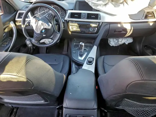 WBA8A3C57JA505230 2018 BMW 3ER - Image 8