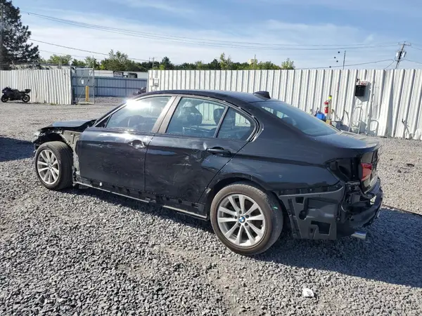 WBA8A3C57JA505633 2018 BMW 3ER - Image 2