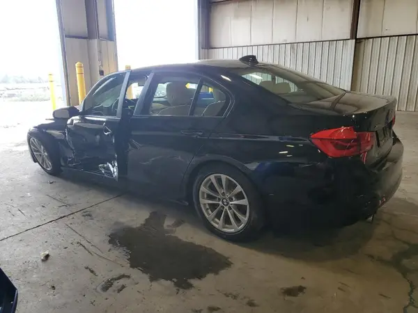 WBA8A3C57JA505664 2018 BMW 3ER - Image 2