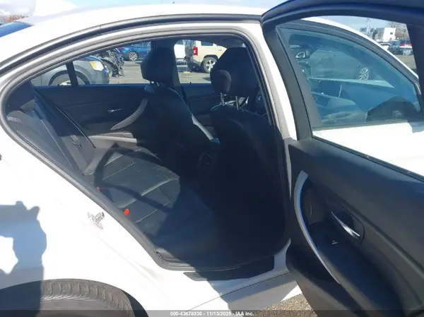 WBA8A3C58GK689368 2016 BMW 3ER - Image 8