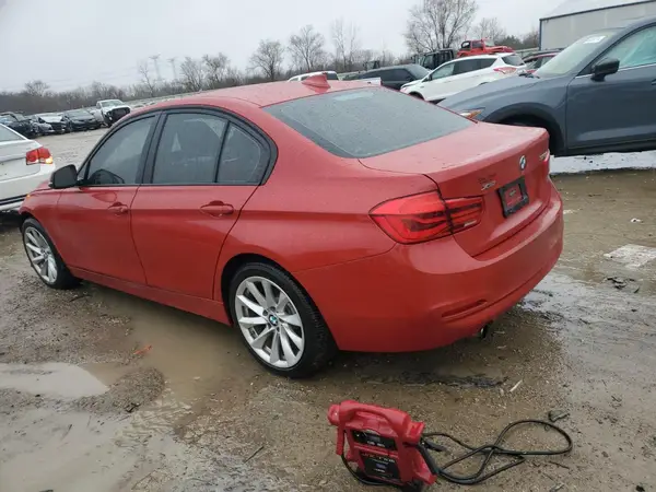 WBA8A3C58JA357749 2018 BMW 3ER - Image 2