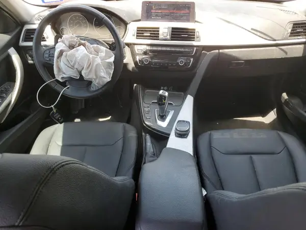 WBA8A3C58JA358819 2018 BMW 3ER - Image 8