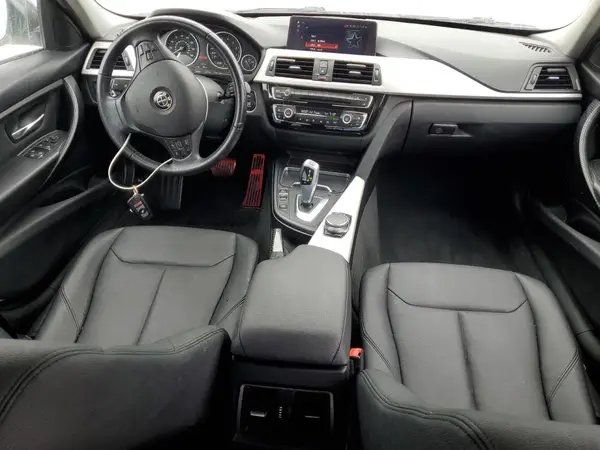 WBA8A3C58JA358870 2018 BMW 3ER - Image 8