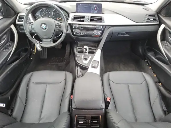 WBA8A3C58JA489622 2018 BMW 3ER - Image 8