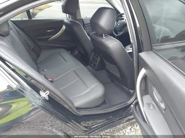WBA8A3C58JA505351 2018 BMW 3ER - Image 8