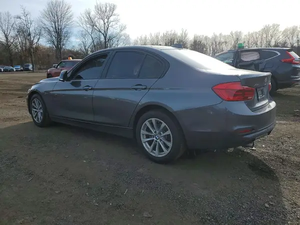 WBA8A3C58JK763783 2018 BMW 3ER - Image 2