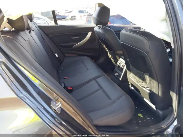 WBA8A3C58JK763802 2018 BMW 3ER - Image 8