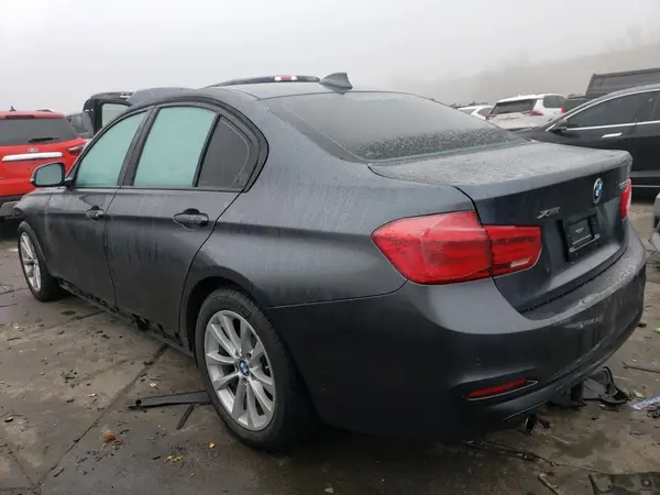 WBA8A3C59HK691163 2017 BMW 3ER - Image 2