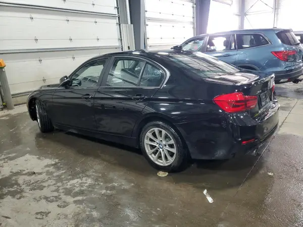 WBA8A3C59JA357713 2018 BMW 3ER - Image 2