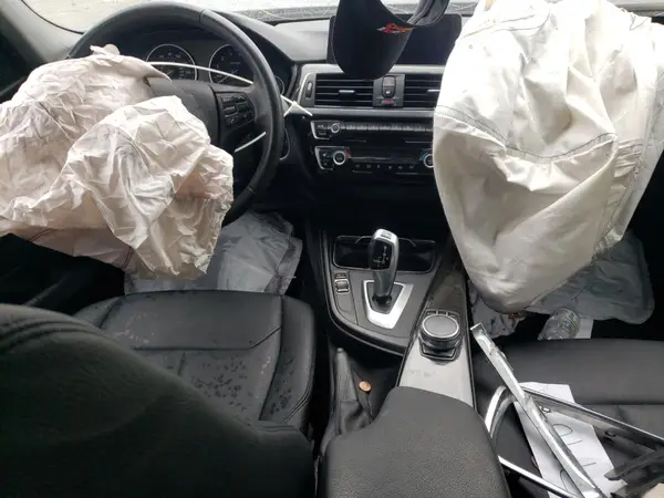 WBA8A3C59JA358702 2018 BMW 3ER - Image 8