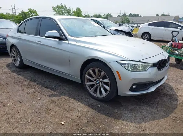WBA8A3C59JA491699 2018 BMW 3ER - Image 1