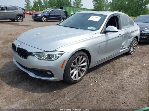 WBA8A3C59JA491699 2018 BMW 3ER - Image 2