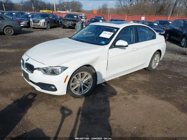 WBA8A3C59JA492478 2018 BMW 3ER - Image 2