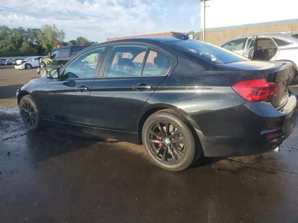 WBA8A3C59JA499625 2018 BMW 3ER - Image 2