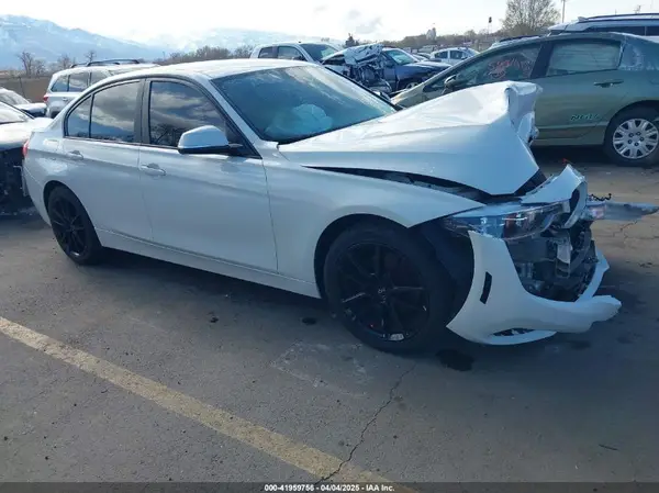 WBA8A3C59JA505164 2018 BMW 3ER - Image 1