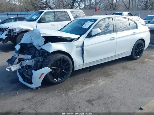 WBA8A3C59JA505164 2018 BMW 3ER - Image 2
