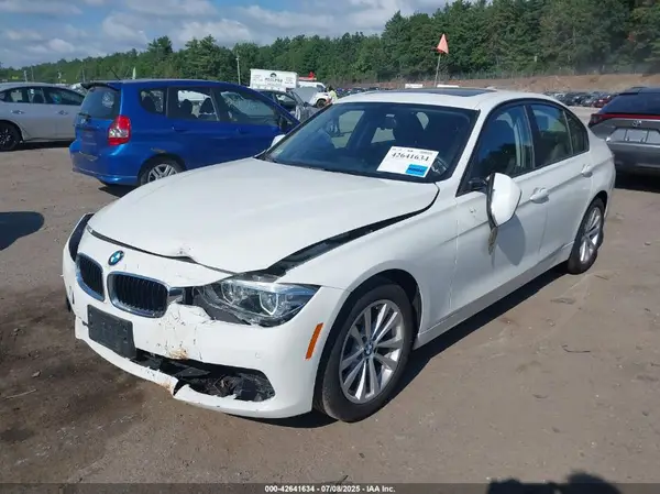 WBA8A3C59JA505469 2018 BMW 3ER - Image 2