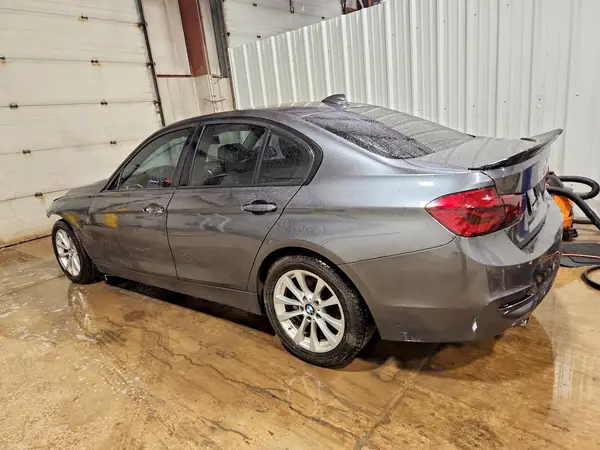 WBA8A3C5XGK551413 2016 BMW 3ER - Image 2