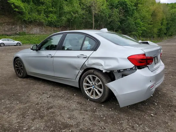 WBA8A3C5XGK688416 2016 BMW 3ER - Image 2