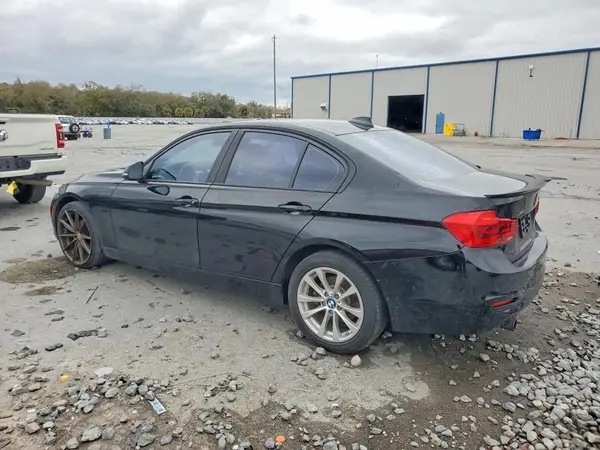 WBA8A3C5XJA488293 2018 BMW 3ER - Image 2