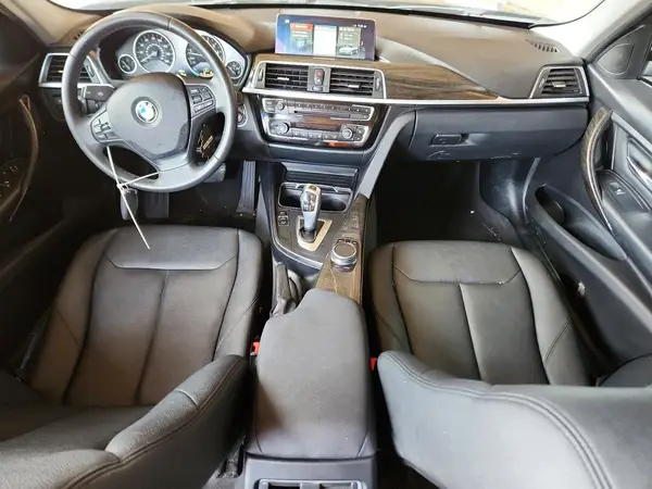 WBA8A3C5XJA489332 2018 BMW 3ER - Image 8