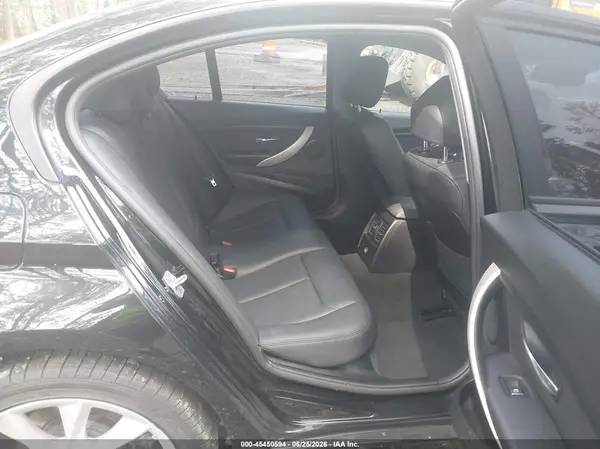 WBA8A3C5XJA489654 2018 BMW 3ER - Image 8