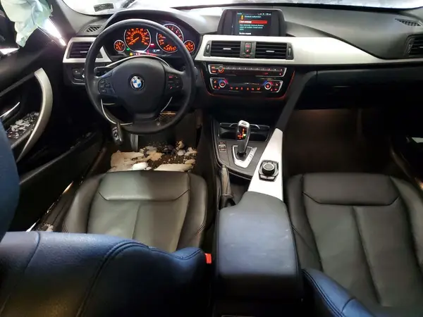 WBA8A3C5XJA489685 2018 BMW 3ER - Image 8