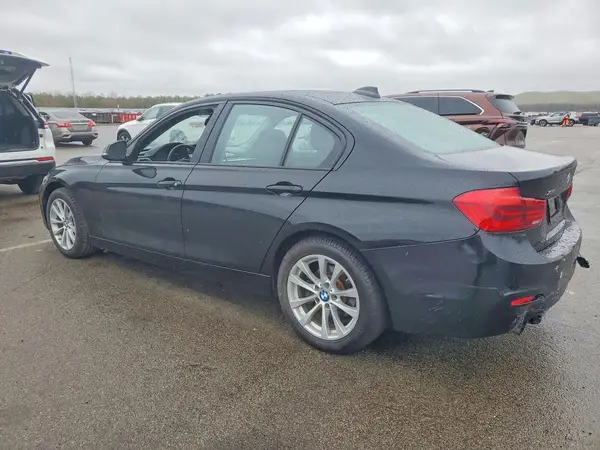 WBA8A3C5XJA492229 2018 BMW 3ER - Image 2