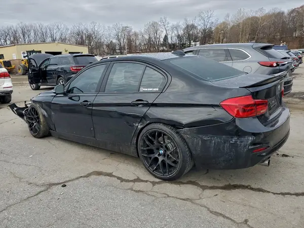 WBA8A3C5XJA494725 2018 BMW 3ER - Image 2