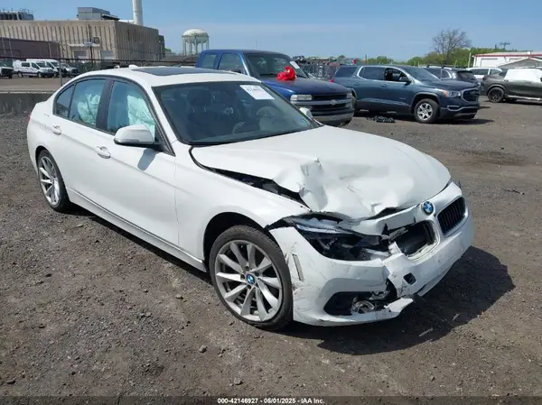 WBA8A3C5XJA505321 2018 BMW 3ER - Image 1