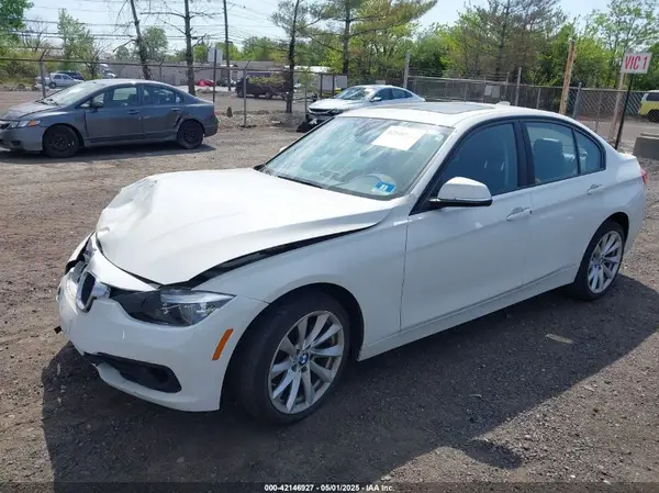 WBA8A3C5XJA505321 2018 BMW 3ER - Image 2