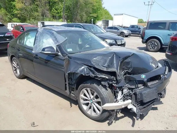 WBA8A3C5XJA505576 2018 BMW 3ER - Image 1