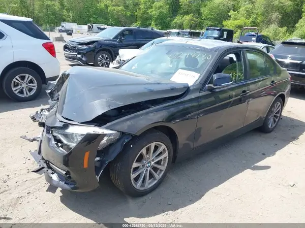 WBA8A3C5XJA505576 2018 BMW 3ER - Image 2