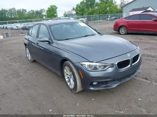 WBA8A3C5XJA505917 2018 BMW 3ER - Image 1