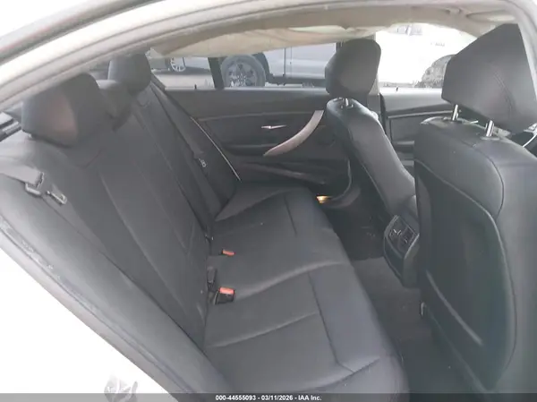 WBA8A9C30HK863971 2017 BMW 3ER - Image 8