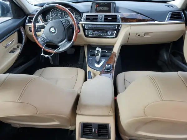 WBA8A9C31HK864322 2017 BMW 3ER - Image 8